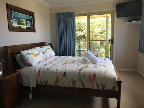 Ocean View Beach House - Accommodation Perth 9