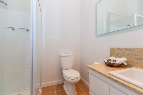 Cottages For Couples - Accommodation Perth 12