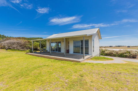 Cottages For Couples - Accommodation Perth 14