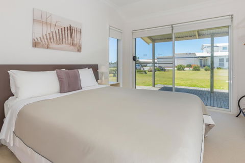 Cottages For Couples - Accommodation Perth 25