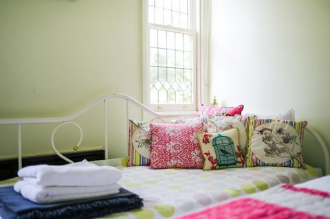 Miss Pym's Cottage - Accommodation Perth 21