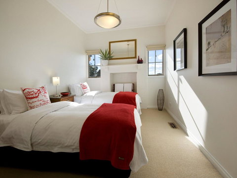 Churchills - Perth Resorts 12