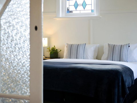 Churchills - Perth Resorts 13