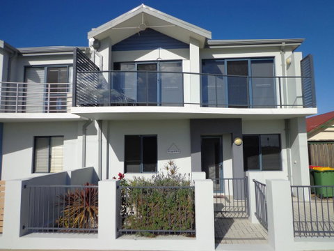 The Beach Villa Bunbury - Accommodation Perth 0