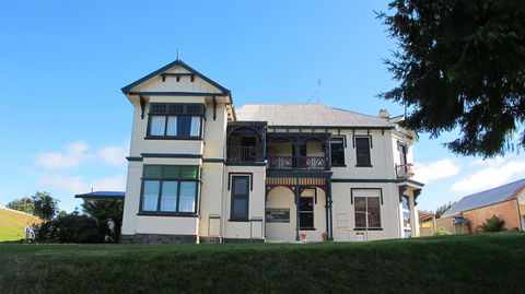 The Bischoff Hotel - Accommodation Perth 0