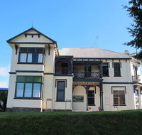The Bischoff Hotel - Accommodation Perth