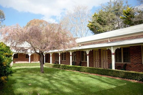 The Carrington Inn - Bungendore - Accommodation Perth 0