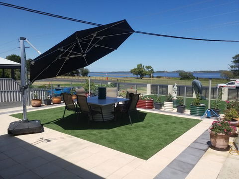 The DOLPHIN PLACE - Accommodation Perth 2