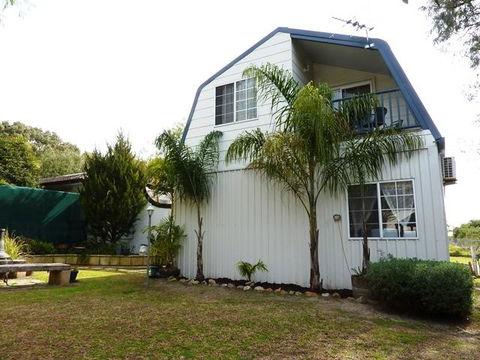 The Doo Drop Inn - Accommodation Perth 2
