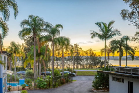 The Esplanade Motel - Accommodation Perth 2