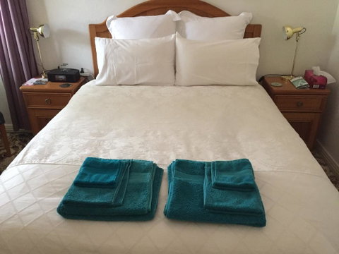 The Evergreen Bed And Breakfast - Accommodation Perth 3