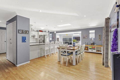 The Family Entertainer In The Heart Of Corlette! - Accommodation Perth 2
