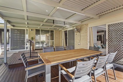 The Family Entertainer In The Heart Of Corlette! - Accommodation Perth 3
