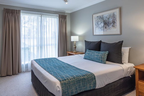 The Grange On Hermitage - Accommodation Perth 0