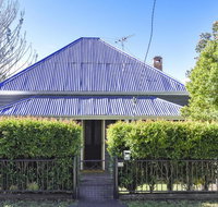 The Grey House - Accommodation Perth