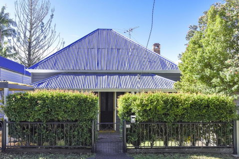 The Grey House - Accommodation Perth 0