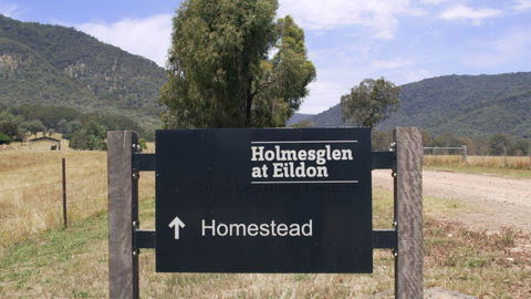The Homestead At Holmeslgen At Eildon - Accommodation Perth 3