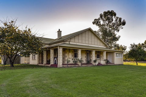 The Jazz B&B - Accommodation Perth 0