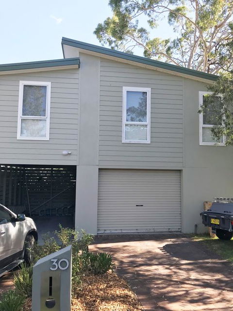 The Lake Guesthouse - Accommodation Perth 3