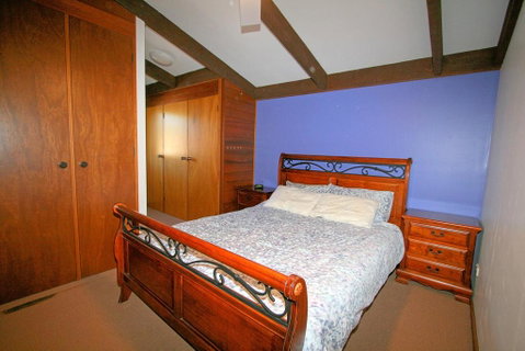 The Lakefront 69 Townsend Street - Accommodation Perth 1