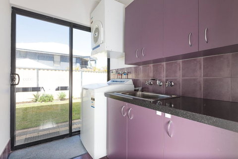 The Lane, Doubleview - Accommodation Perth 2