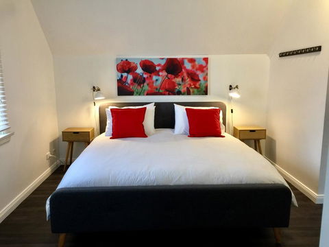 The Loft @ Denver - Accommodation Perth 0
