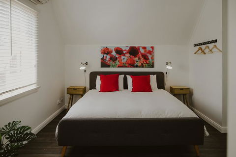 The Loft @ Denver - Accommodation Perth 1