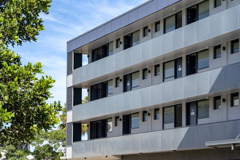 The Mid Pacific - Accommodation Perth 1