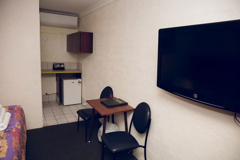 The Miners Rest Motel - Accommodation Perth 1