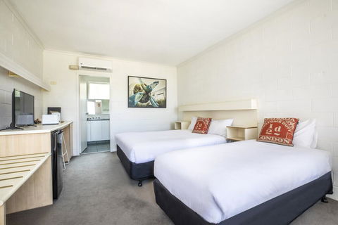 The Mulgrave Motel - Under New Management - Formerly Mulgrave Court Motor Inn - Accommodation Perth 3