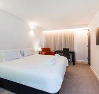 The Nest - Spacious Studio on Newcastle St with Roof Terrace - Perth Resorts