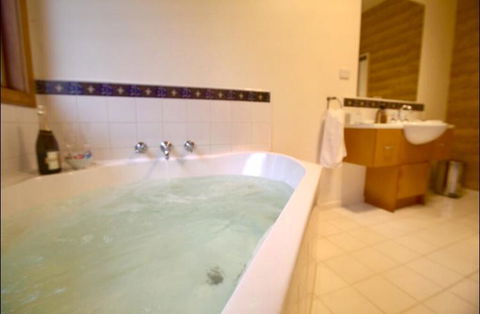 The Orchard Luxury Accommodation - Accommodation Perth 2