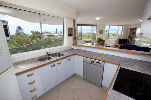 The Outlook Unit 14, 9 Hume Pde - Perth Resorts 2