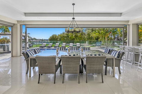 The Park House - Accommodation Perth 2