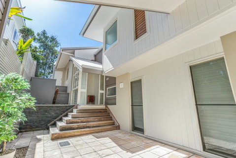 The Peachy Life, Sunshine Beach - Accommodation Perth 1