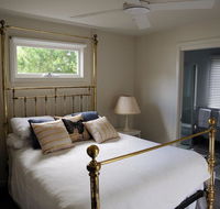 The Red Feather Inn - Perth Resorts