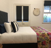 The Residence Stylish Comfort with Fireplace - Perth Resorts