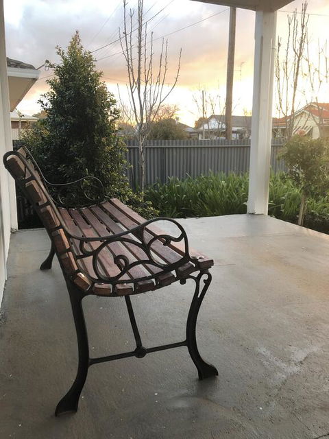 The Rested Guest 3 Bedroom Cottage West Wyalong - Accommodation Perth 2