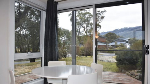 The Retreat - Crackenback Resort - Accommodation Perth 3