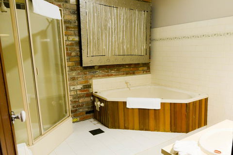 The Royal Daylesford Hotel - Accommodation Perth 2