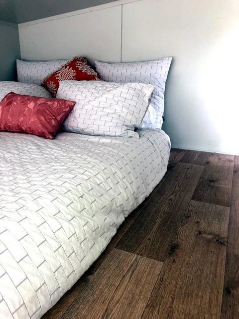 The Saddle Camp Tiny House, Braidwood - Perth Resorts 3