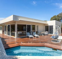 The Sanctuary Stunning. Hot tub spa  Linen - Accommodation Perth