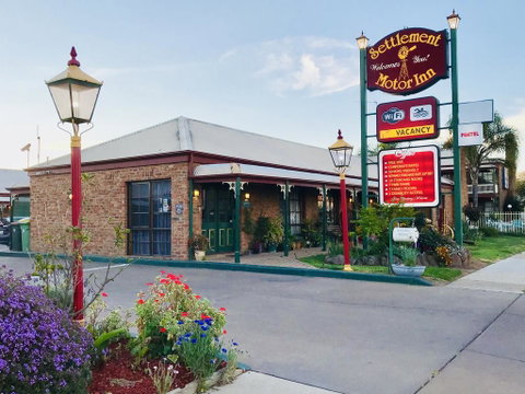 The Settlement Historic Hotel - Accommodation Perth 0