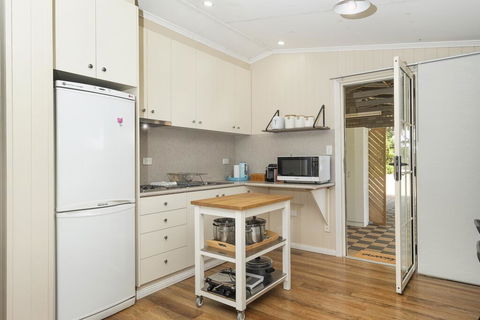 The Shed On Moloney - Perth Resorts 3