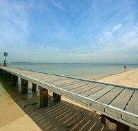 The Shoal One Block From the Beach - Accommodation Perth