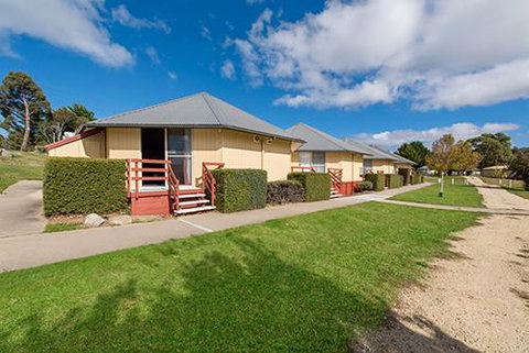 The Station Hotel - Accommodation Perth 0