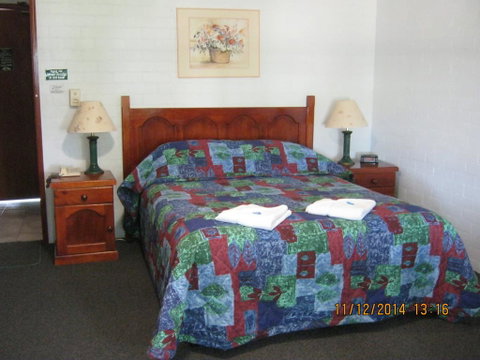 The Vineyard Motel - Accommodation Perth 2