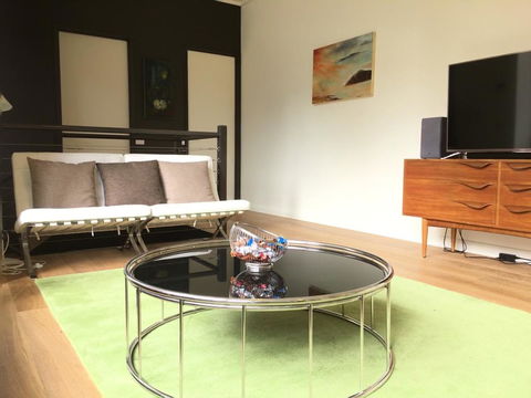 The Walkup: Luxury Central 3BD Apartment+Gym+Pool - Accommodation Perth 1