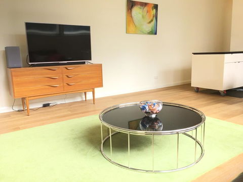 The Walkup: Luxury Central 3BD Apartment+Gym+Pool - Accommodation Perth 2