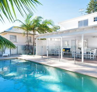 The White House' 25 Tomaree Road - fantastic house with pool linen FOXTEL  WII-U - Accommodation Perth